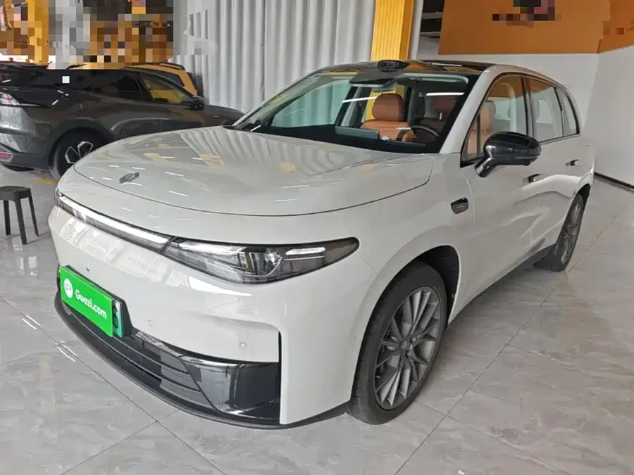 Leapmotor C10
