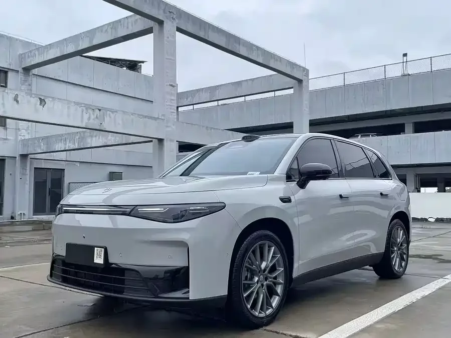 Leapmotor C10