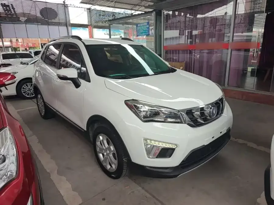 Changan CS15
