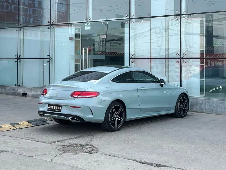 Mercedes-Benz C-Class