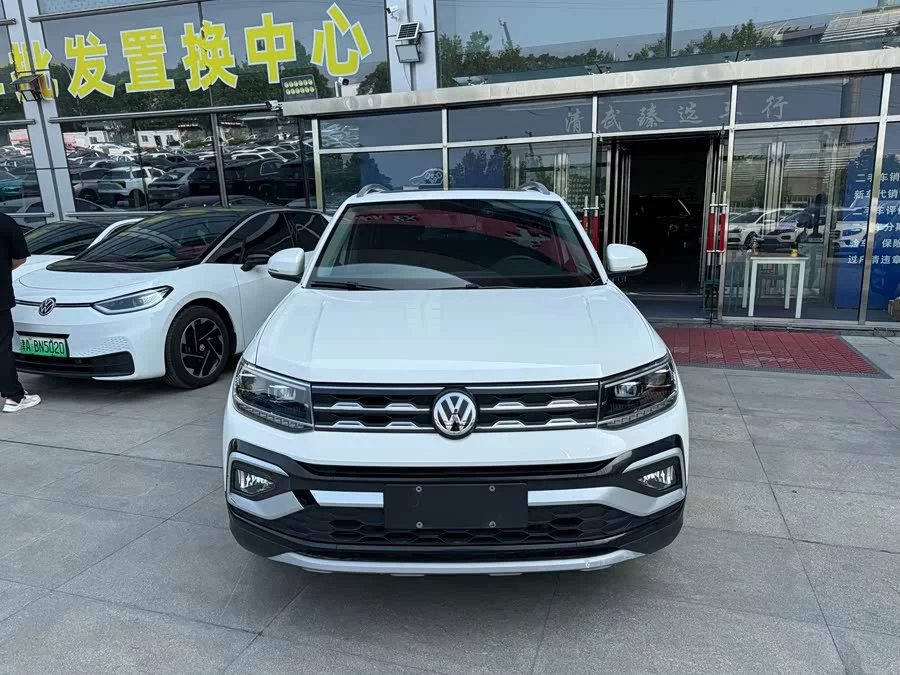 Volkswagen T-Cross (Tukai)