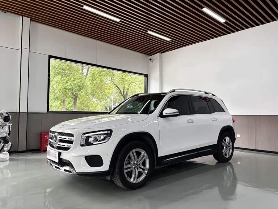 Mercedes Benz GLB