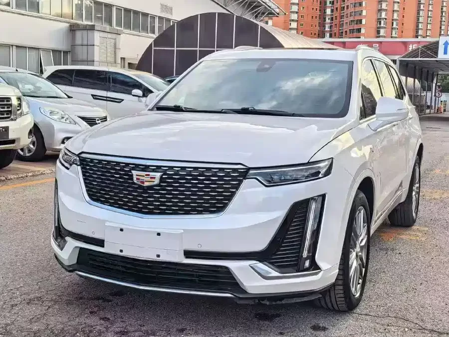 Cadillac XT6