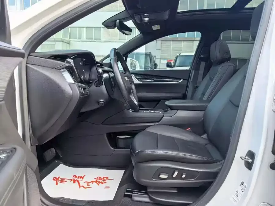 Cadillac XT6
