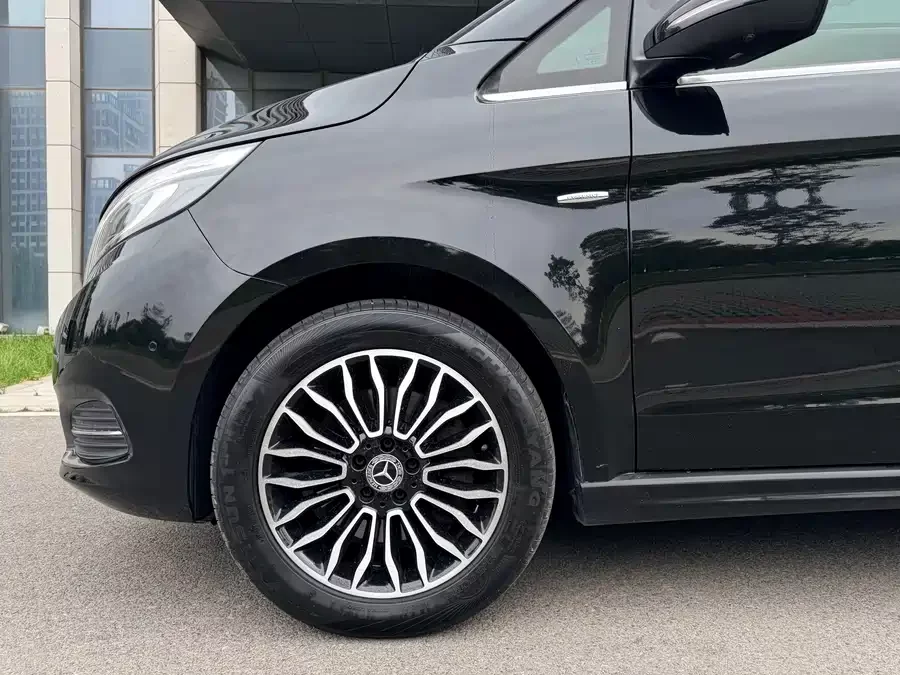 Mercedes Benz Class V