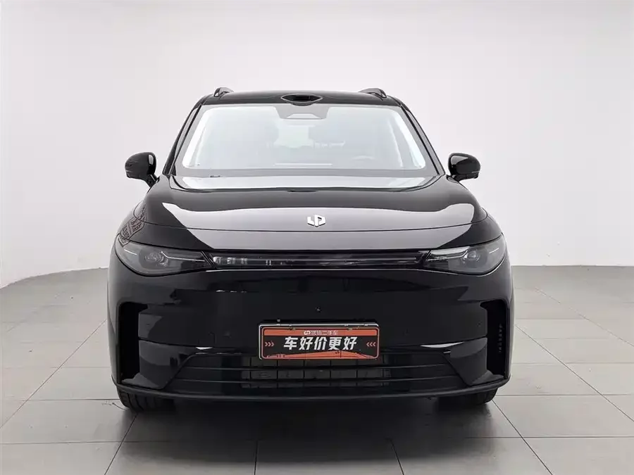 Leapmotor C16