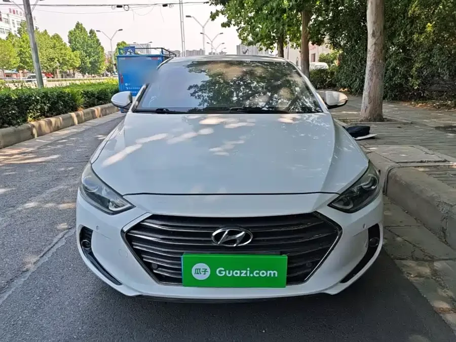Hyundai elantra