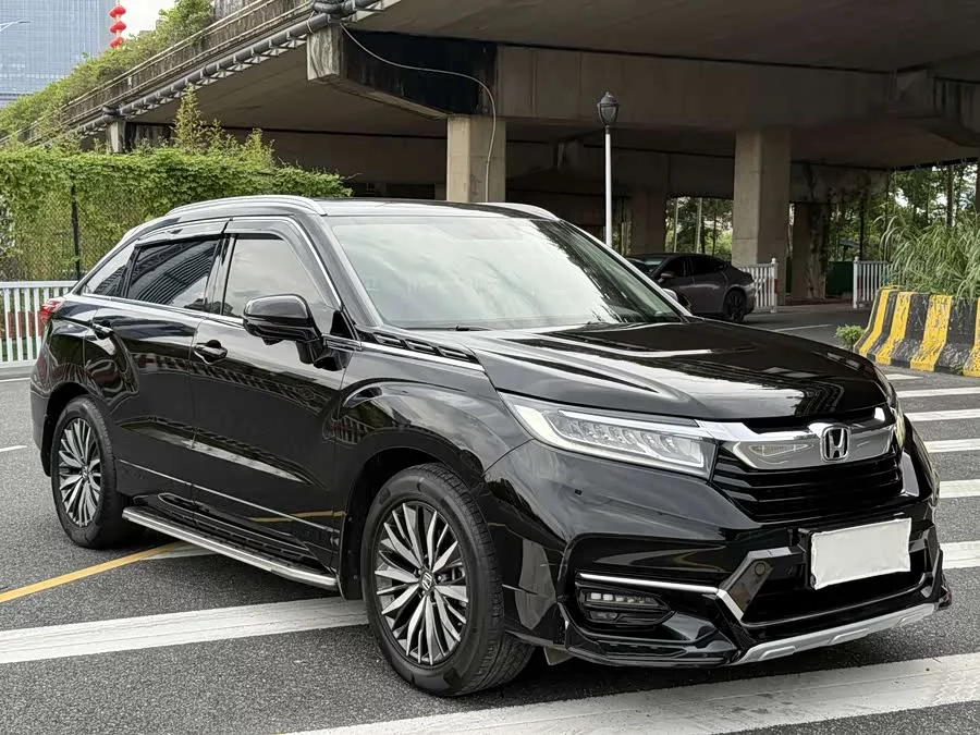 Honda Crown Road