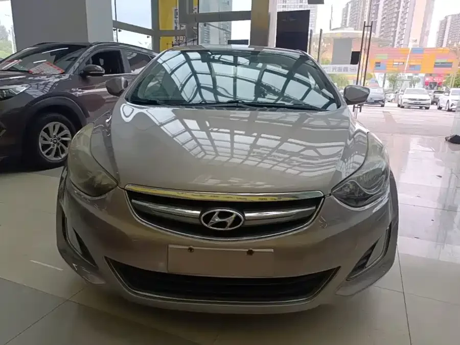 Hyundai Elantra
