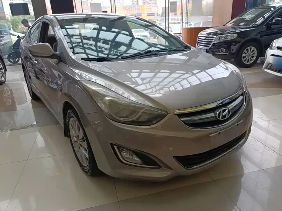 Hyundai Elantra