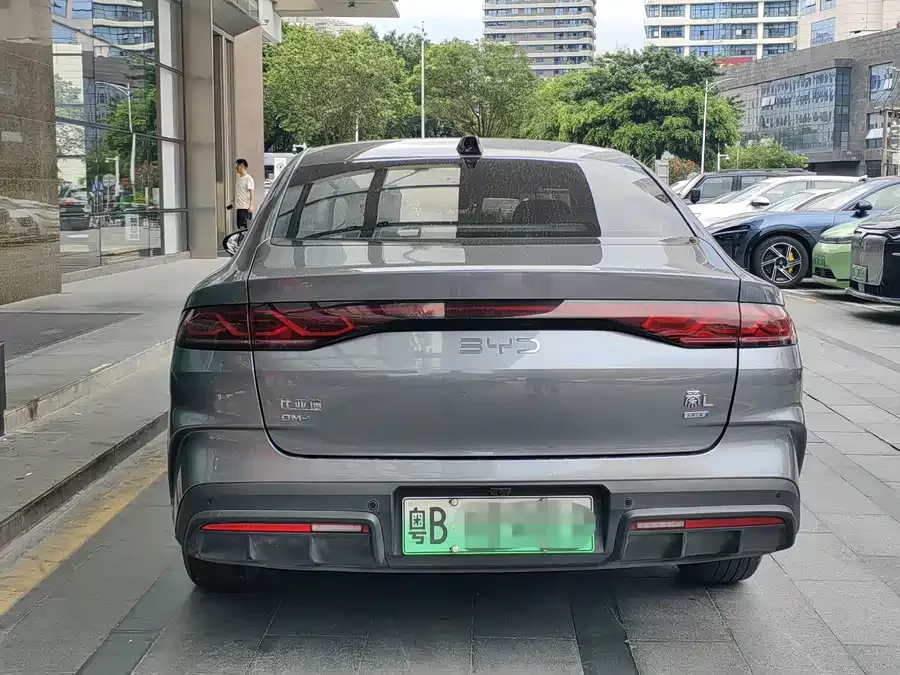 BYD Qin L