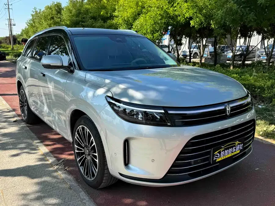 AITO Wenjie M7