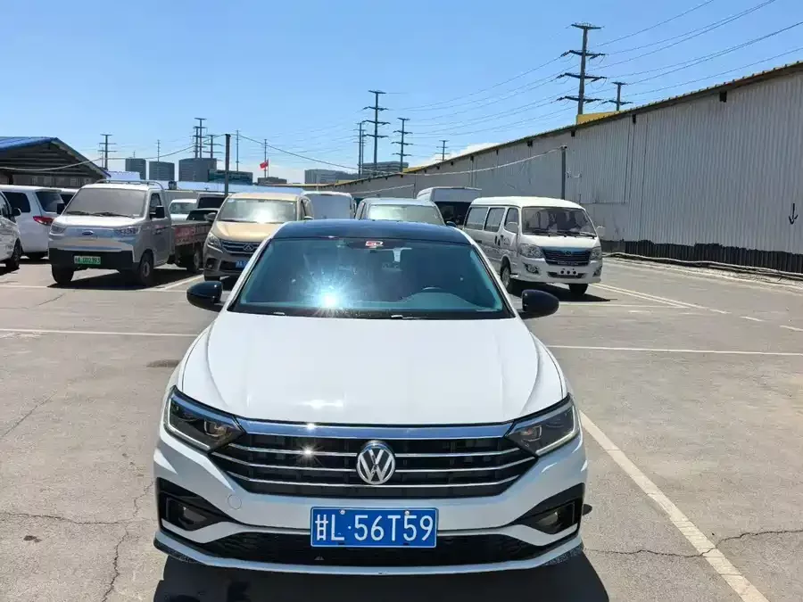 Volkswagen Sagitar