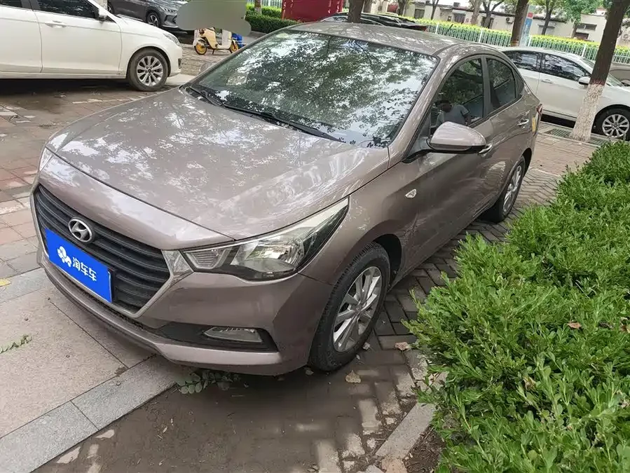Hyundai Elantra / Celesta