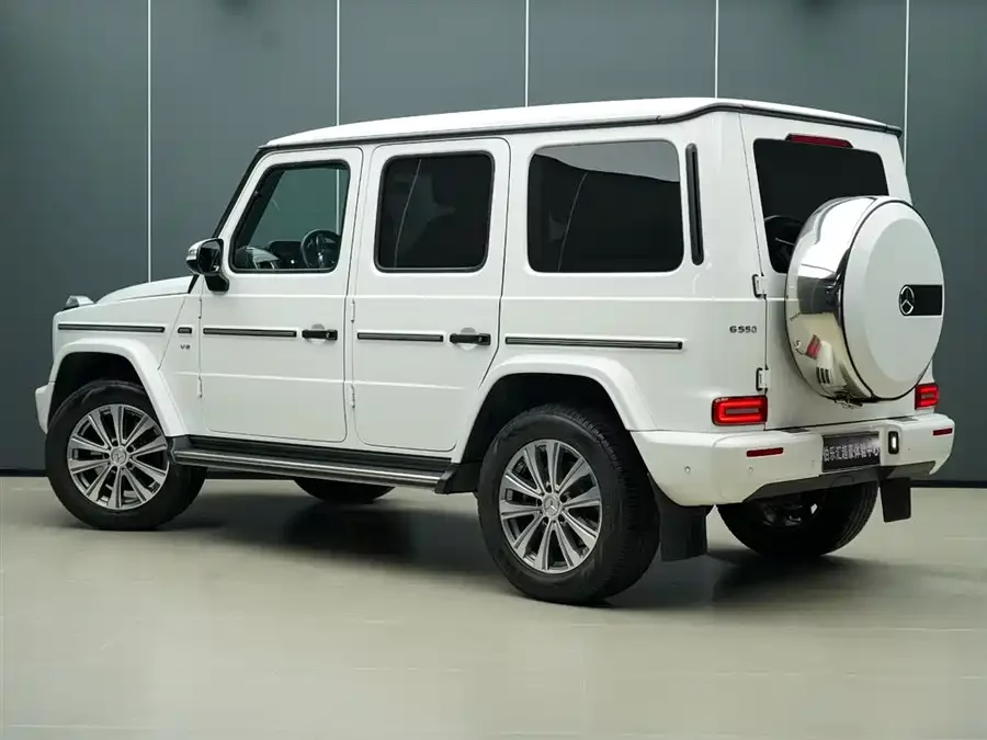 Mercedes Benz G-rated