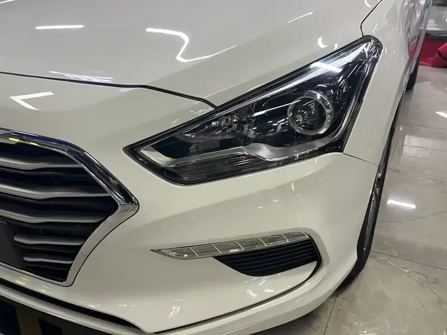 Hyundai Mistra