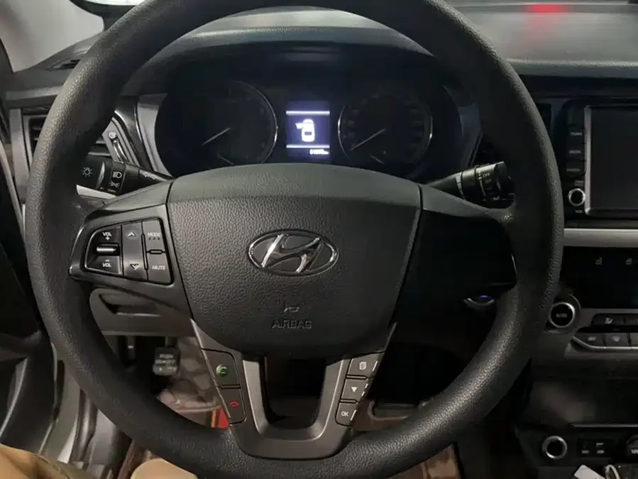 Hyundai Mistra