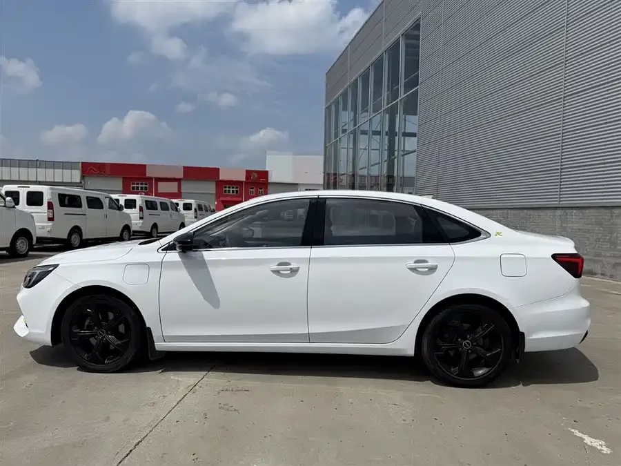 Roewe i6 MAX New Energy