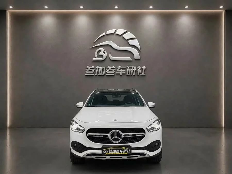 Mercedes Benz GLA