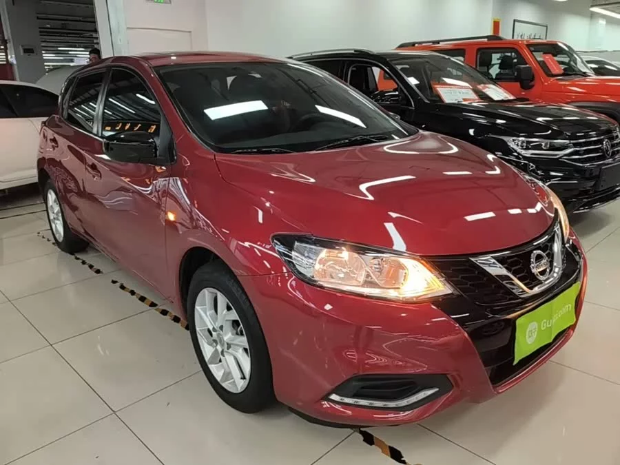 Nissan Tiida