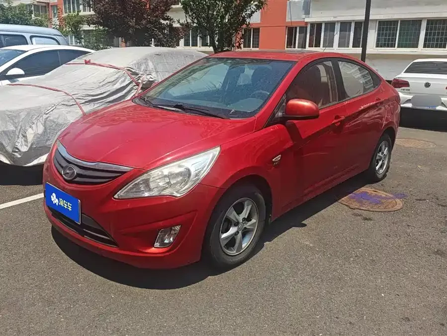 Hyundai Rena