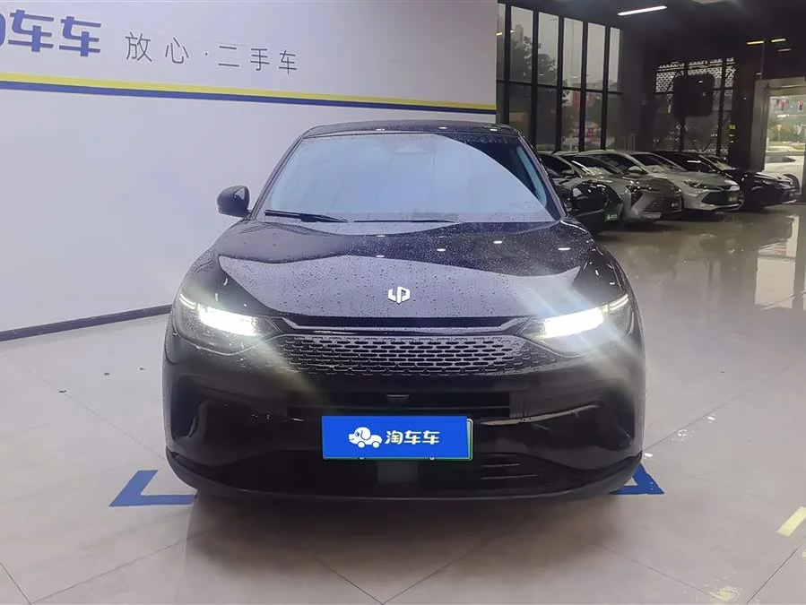Leapmotor C11