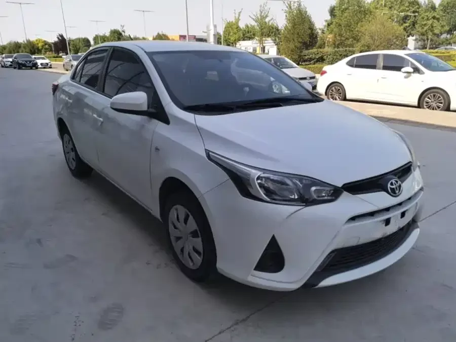 Toyota YARiS L Enjoy