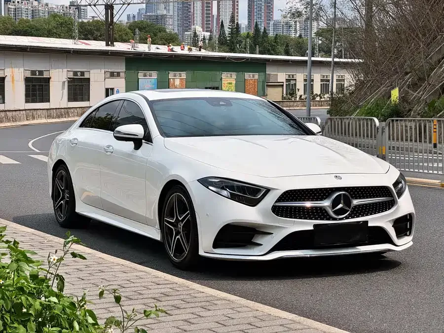 Mercedes Benz CLS