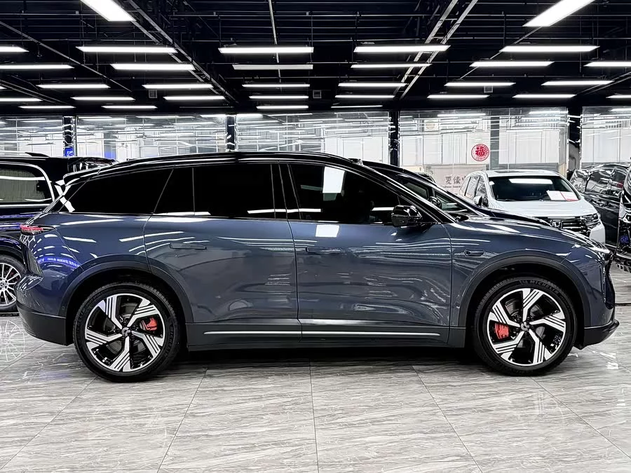 NIO ES6
