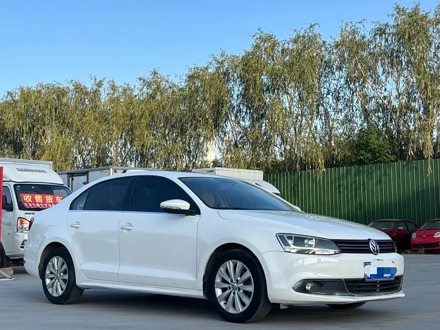 Volkswagen Sagitar