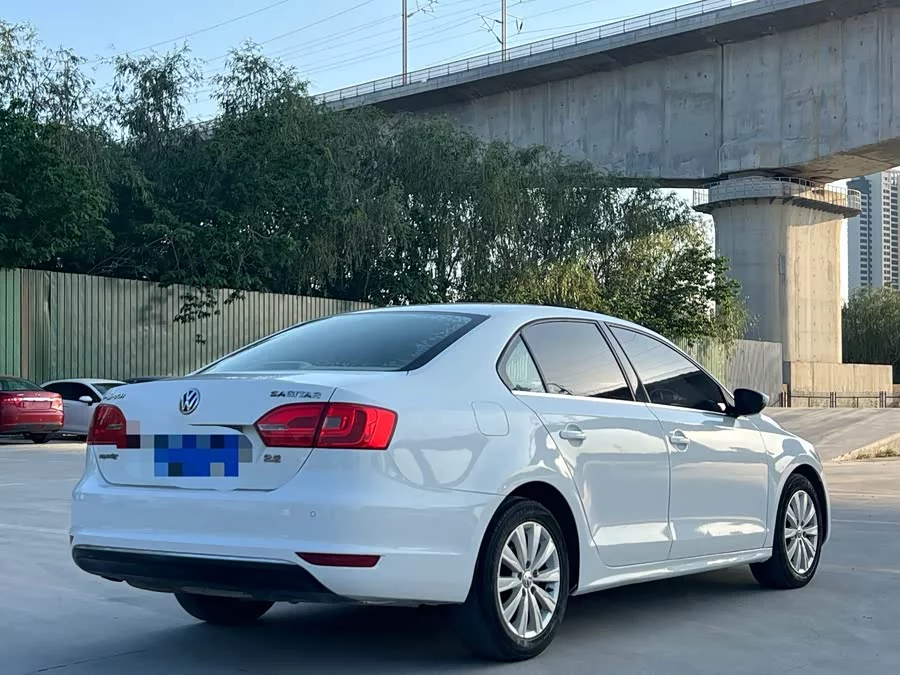 Volkswagen Sagitar
