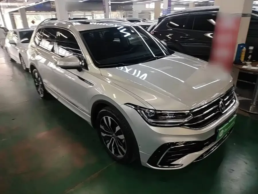 Volkswagen Tiguan L