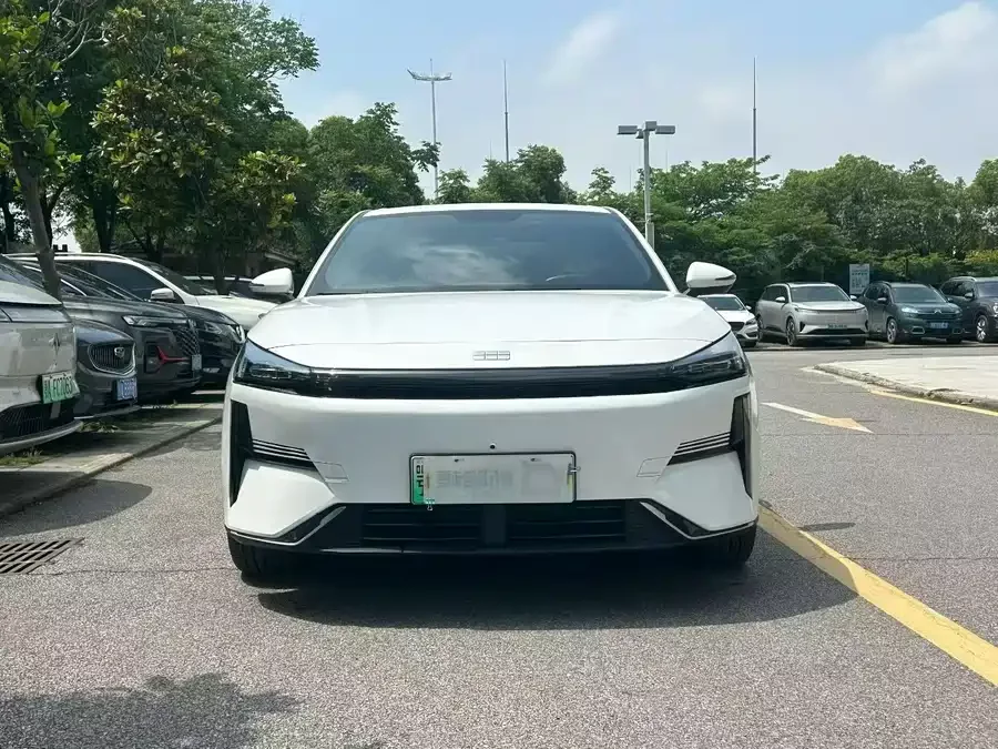 Geely Galaxy L6