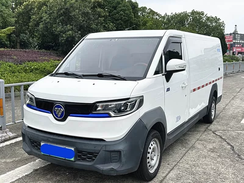Foton Smurf E7