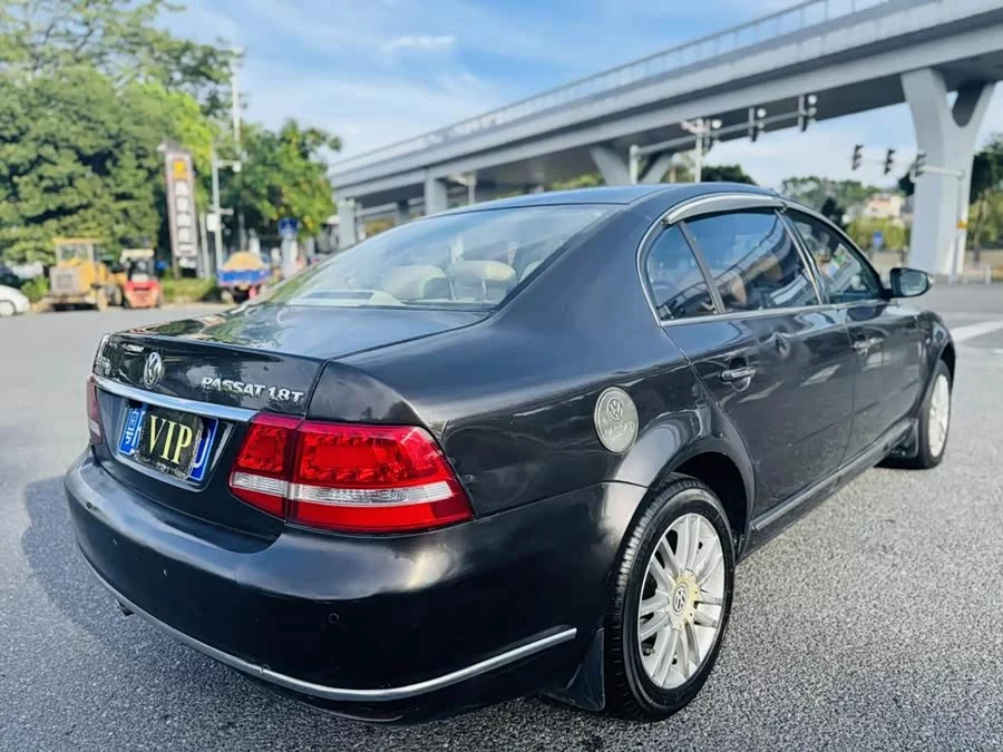 Volkswagen Passat Lingyu