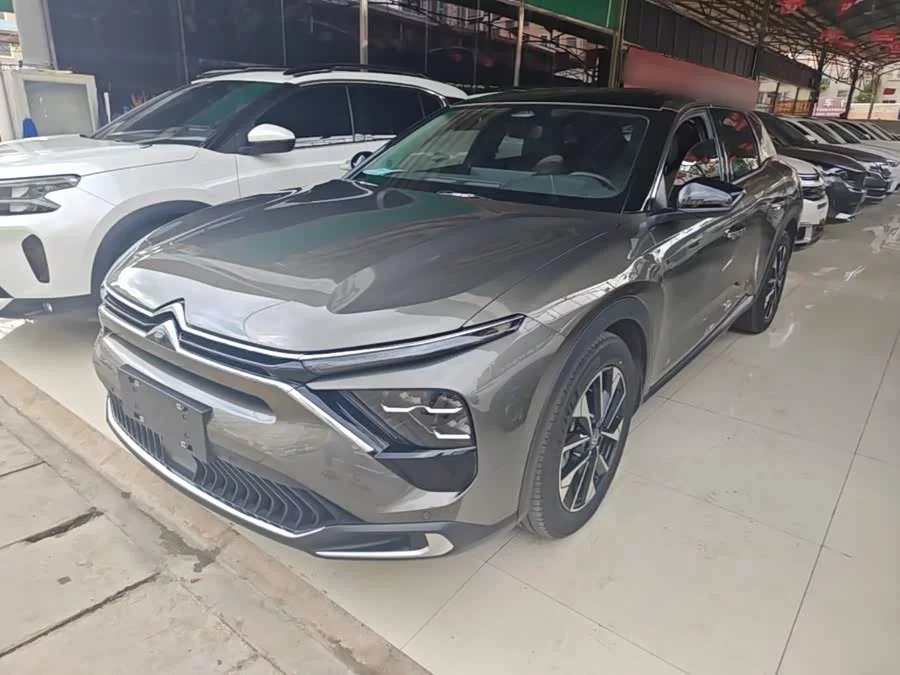 Citroën Versailles C5 X