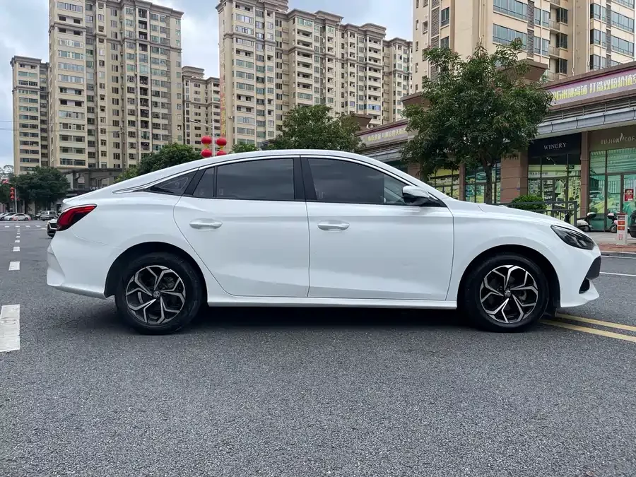 MG 5