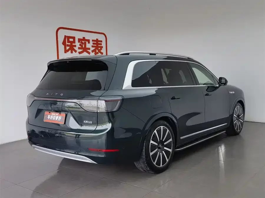 AITO Wenjie M9