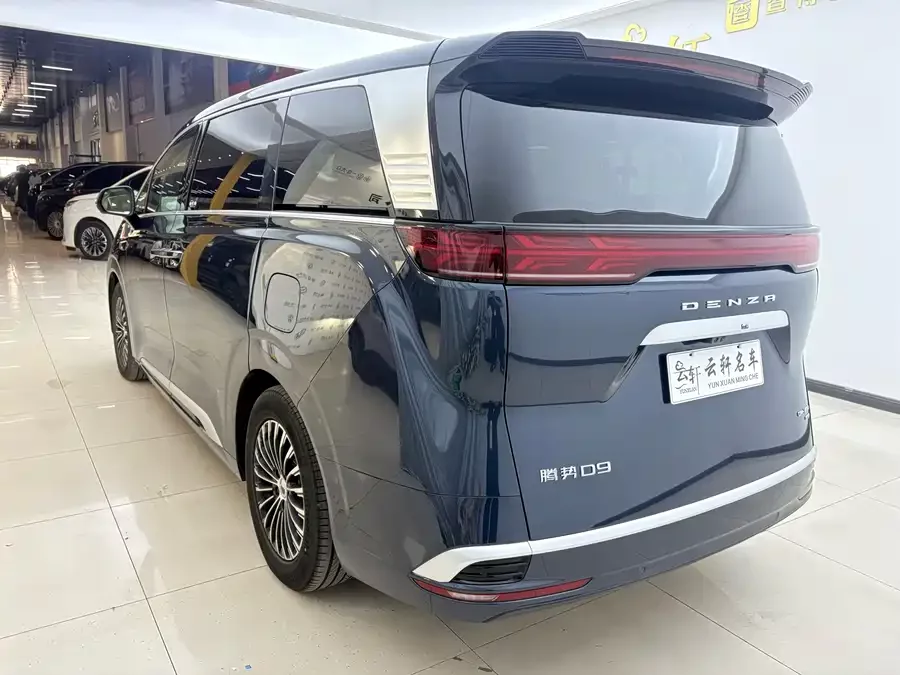 BYD D9