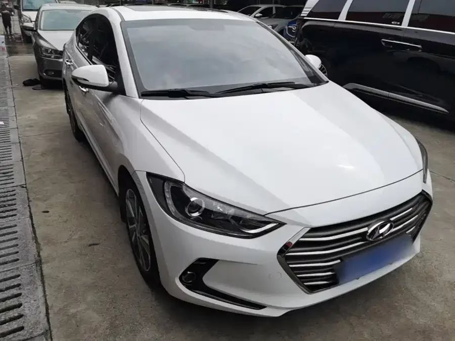 Hyundai elantra