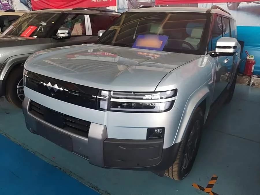 BYD Leopard Titanium 7