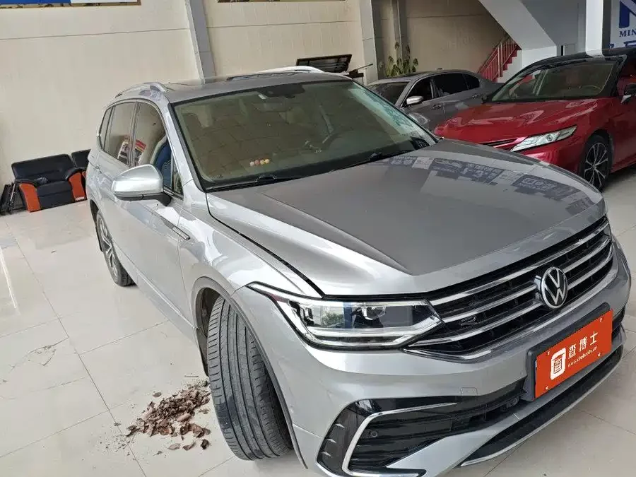 Volkswagen Tiguan L