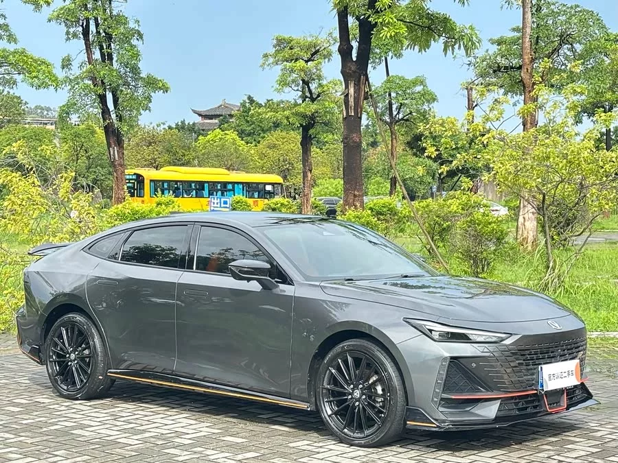 Changan UNI-V