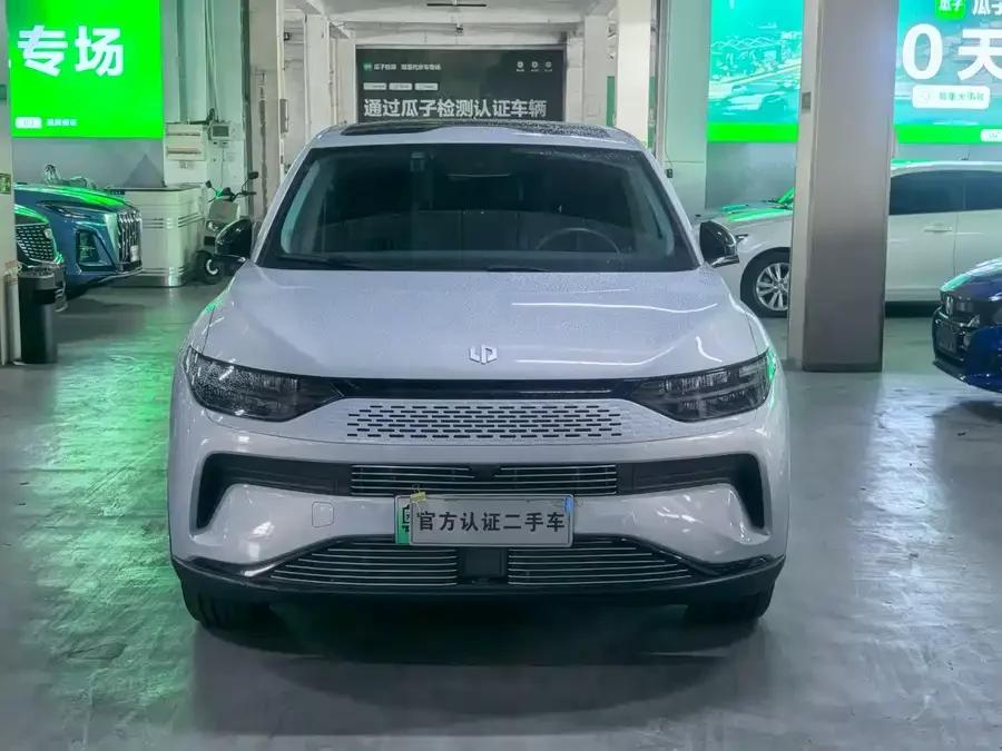 Leapmotor C11