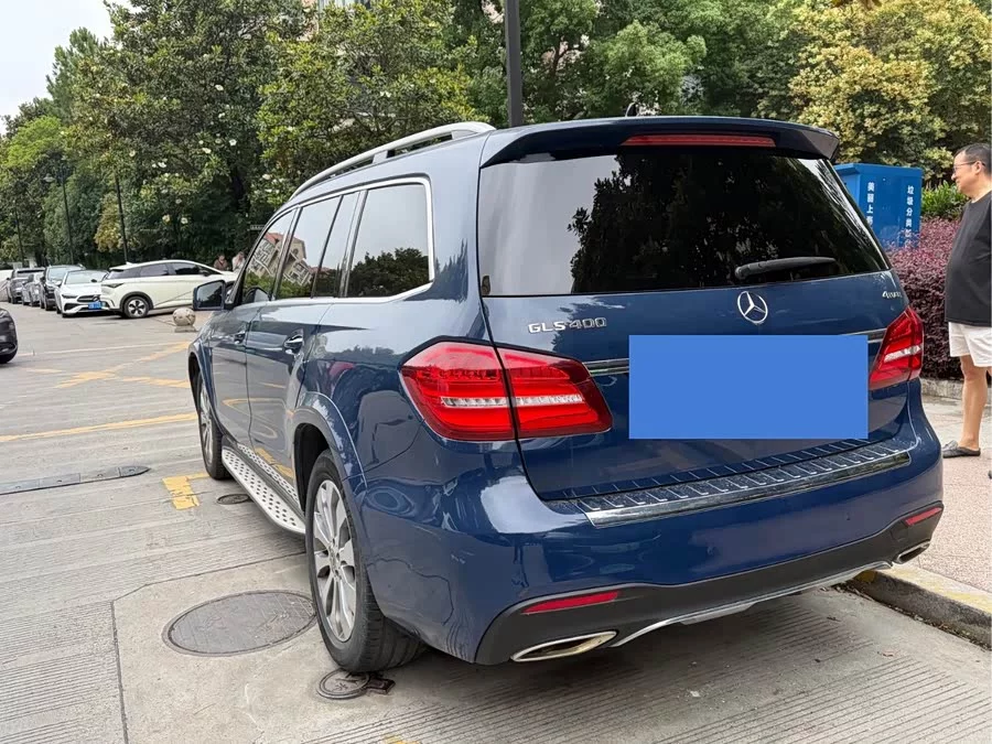 Mercedes Benz GLS