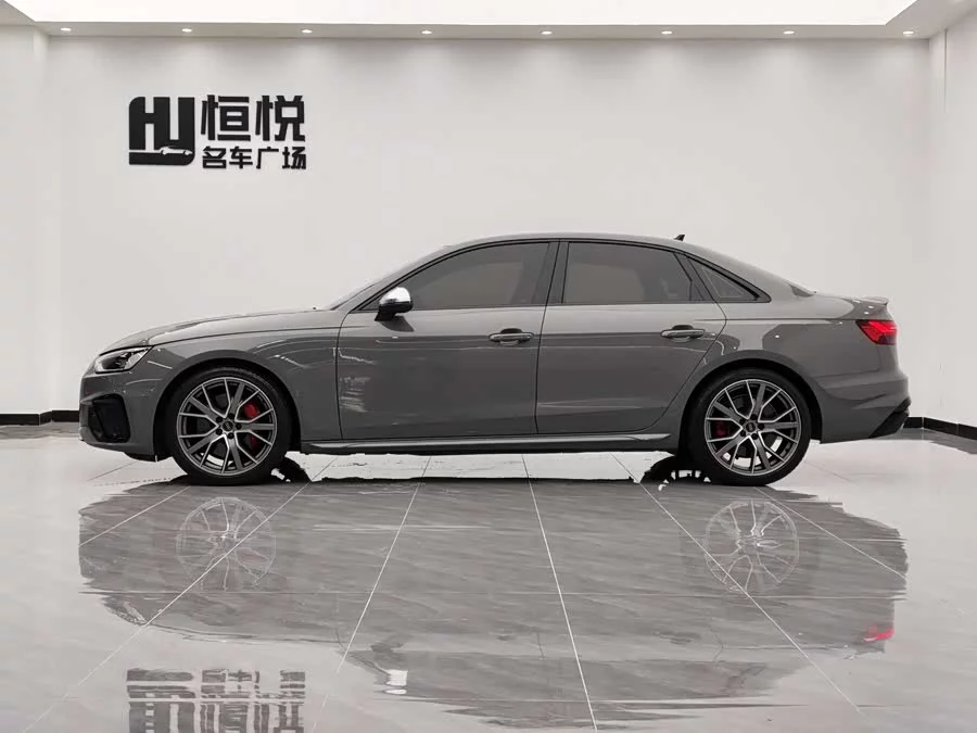 Audi S4