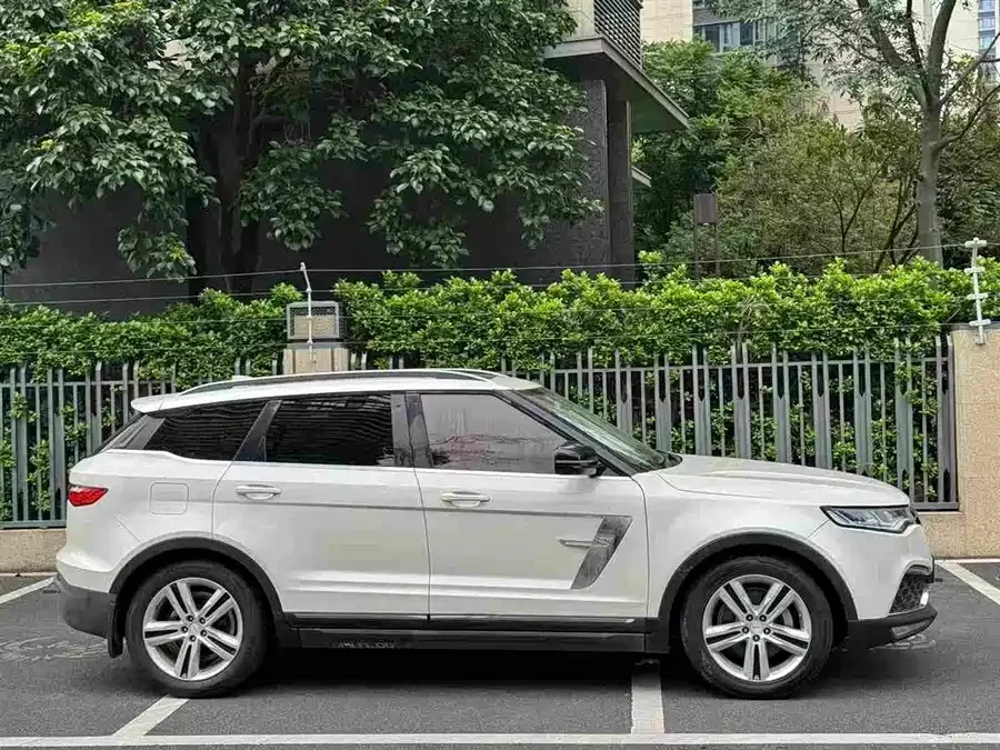 Zotye T700