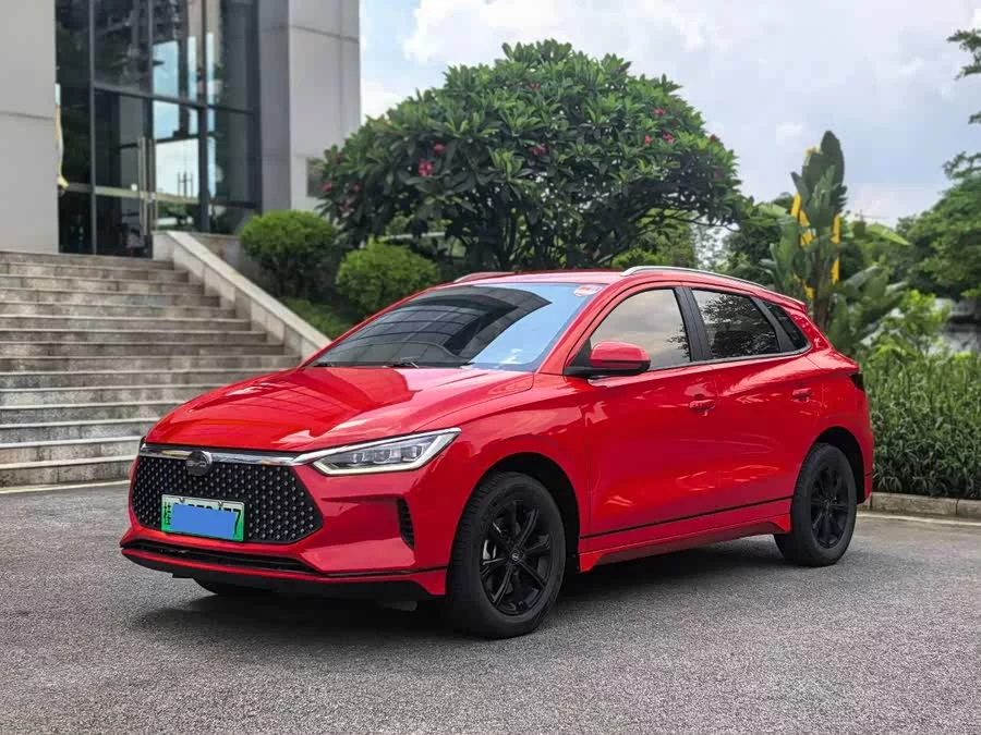 BYD e2