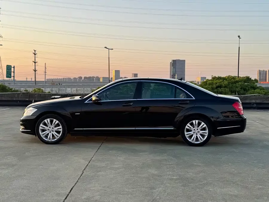 Mercedes Benz S class