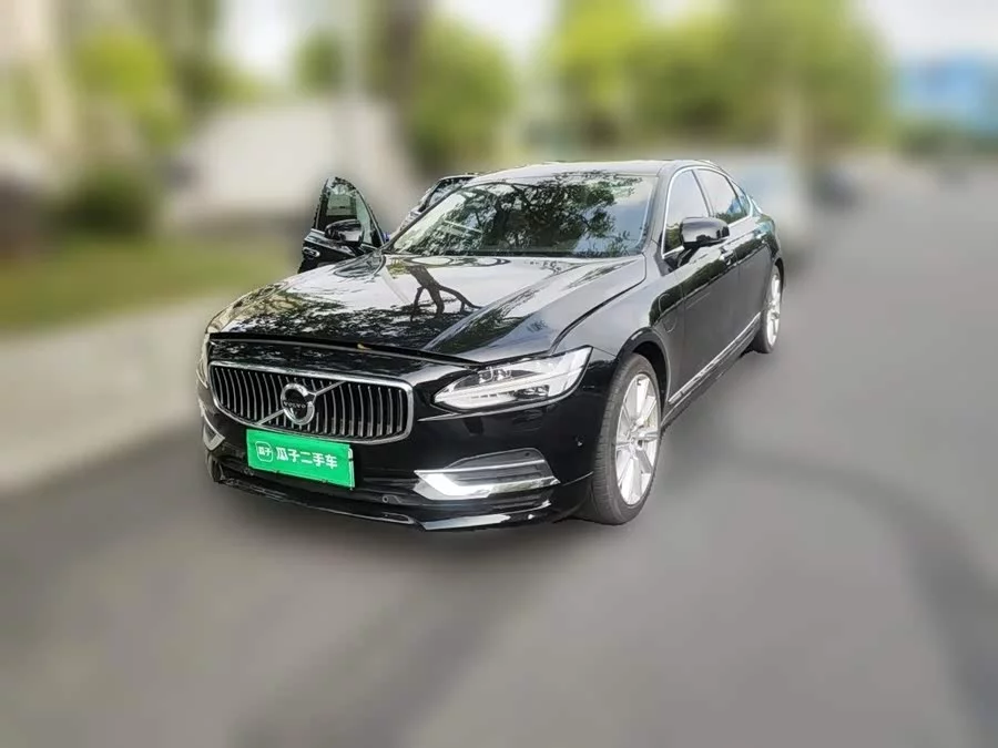 Volvo S90 plug-in hybrid